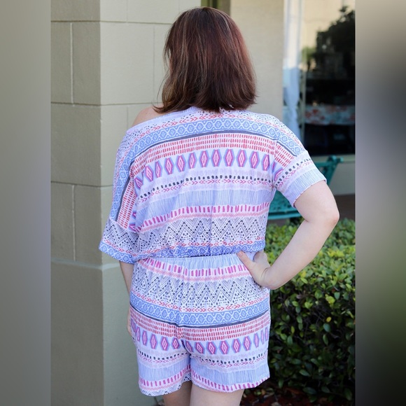 Aztec Off the Shoulder Romper - Picture 3 of 3